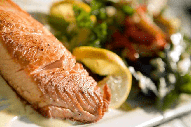 الأسماك على نظام غذائي البروتين